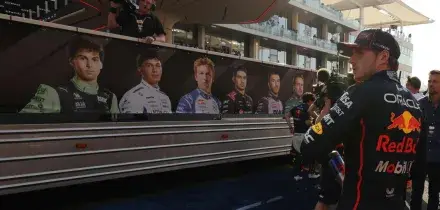 F1: la Red Bull svela la monoposto 2026. Verstappen: 'Le nuove regole sono una sfida'