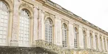 Bambina fragile morta per un malore a Versailles dovuto al caldo
