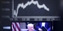 I dazi di Trump affossano le Borse, 15% per l'Ue