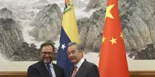 Cina, 'nostri interessi in Venezuela saranno protetti dalla legge'