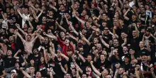 Divieto di abbonamento in curva per decine di tifosi del Milan