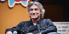 Torna in libreria dopo trent'anni 'Fuori e dentro il borgo' di Luciano Ligabue