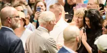 Visita a sorpresa di re Carlo in Irlanda del Nord, nel solco della riconciliazione