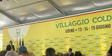 Carabiniere ucciso:tutti in piedi e applauso a evento Coldiretti