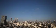 Auto esplode a Tel Aviv, un ferito