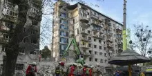 Pioggia di bombe e droni sull'Ucraina, 10 morti a Kiev