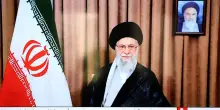 Khamenei: 'Non ci arrenderemo mai. Qualsiasi intervento degli Usa causerà danni irreparabili'