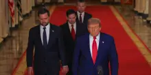 Hegseth, Trump ha informato il Congresso dopo il decollo dei B-2