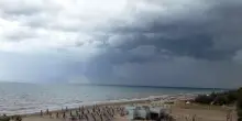 Con caldo estremo temporali di calore, ma l'afa rimane
