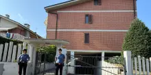 Trovata morta in casa nel Torinese, ipotesi femminicidio