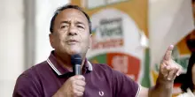 Mimmo Lucano dichiarato incandidabile, escluso dalle liste di Avs