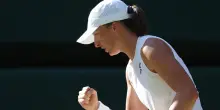 Wimbledon: Bencic ko, Swiatek in finale contro Anisimova