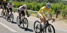 Tour: un francese vince sul Ventoux, Pogacar resta in gialla