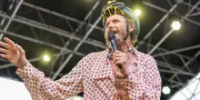 Zanardi: l'omaggio di Jovanotti, 'pedala libero per l'universo'