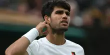 Wimbledon: Alcaraz rimonta Rublev e va ai quarti
