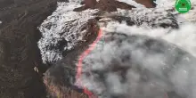 Frattura con lava su Etna: le immagini della forestale riprende con il drone