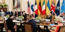 Zelensky: 'A Washington un passo importante'. Lavrov: 'Trump vuole arrivare alla pace'
