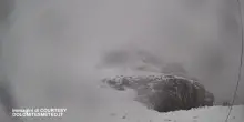 Neve di agosto sulla Marmolada, il termometro scende a -2 gradi