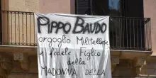 Pippo Baudo, aperta la camera ardente a Militello. Oggi i funerali