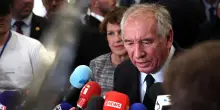 Bayrou, 'l'Italia fa una politica di dumping fiscale'