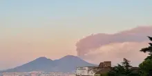 Fiamme sul Vesuvio, presidente Parco "va meglio"