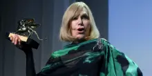 Venezia: Kim Novak riceve il Leone d'oro alla carriera
