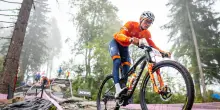 Ciclismo: van der Poel cannibale del cross, 21/a vittoria di fila