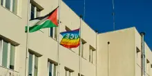 Su Comune bandiera Palestina al posto della italiana, polemiche