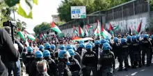 Corteo Pro Pal verso aeroporto torinese bloccato da polizia