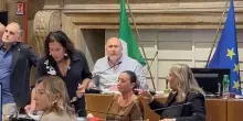 Terni, il sindaco Bandecchi contestato per le posizioni su Gaza