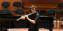 A soli 18 anni su podio concorso mondiale di flauto