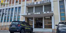 Falsi certificati di malattia, arrestati due medici di base