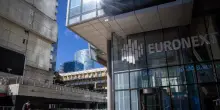Borsa: Europa in rialzo, occhi su dati macro Usa, Milano +0,7%