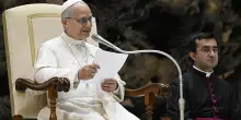 Il Papa, perso il valore della dignit&agrave; umana, preghiamo per la pace
