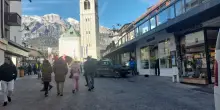 Rapinata una gioielleria a Cortina, in tre fuggono in auto
