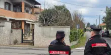 Morto con ferita al torace, colpito da padrone di casa durante rapina