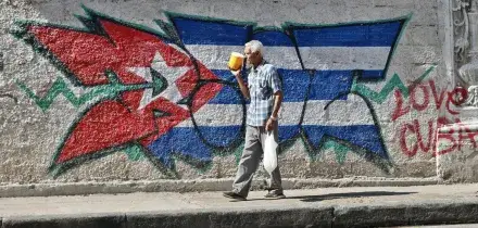 'Trump valuta un blocco navale per fermare importazioni di petrolio a Cuba'