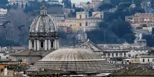 Pantheon, sale da 5 a 7 euro il biglietto per i turisti