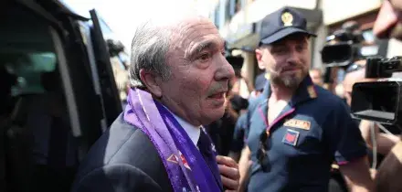 Commisso: Fiorentina col lutto al braccio e maglia speciale nel pre-gara