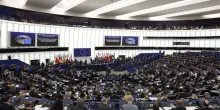 Si del Parlamento Europeo alla direttiva anticorruzione, 'il grave abuso d'ufficio &egrave; reato'