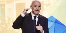 Infantino: 'I giocatori che si coprono la bocca andrebbero squalificati'