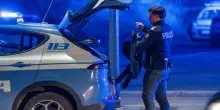 Uomo accoltellato nella notte a Milano, &egrave; grave