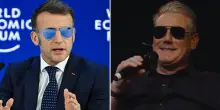 Starmer sfoggia occhiali da sole in teatro, sfott&ograve; a Macron