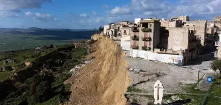 La Protezione civile: 'Monitoraggio e analisi del rischio sulla frana di Niscemi'