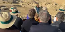 Hawass, nuovi segreti emergono dalla tomba di re Userkaf a Saqqara