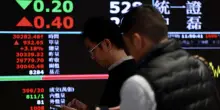 Gli investitori lasciano i mercati asiatici, timori per l'inflazione