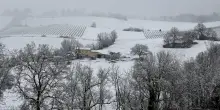 Maltempo, neve abbondante e disagi nelle aree interne delle Marche