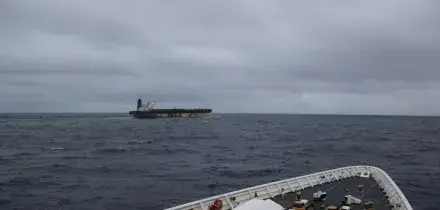 Macron, Francia e partner hanno intercettato una petroliera russa nell'Atlantico