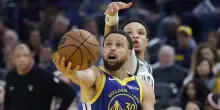 Nba: Curry si conferma fenomeno ma non basta ai Warriors