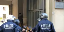 In quattro contro uno a colpi di lame e machete, arrestati a Firenze